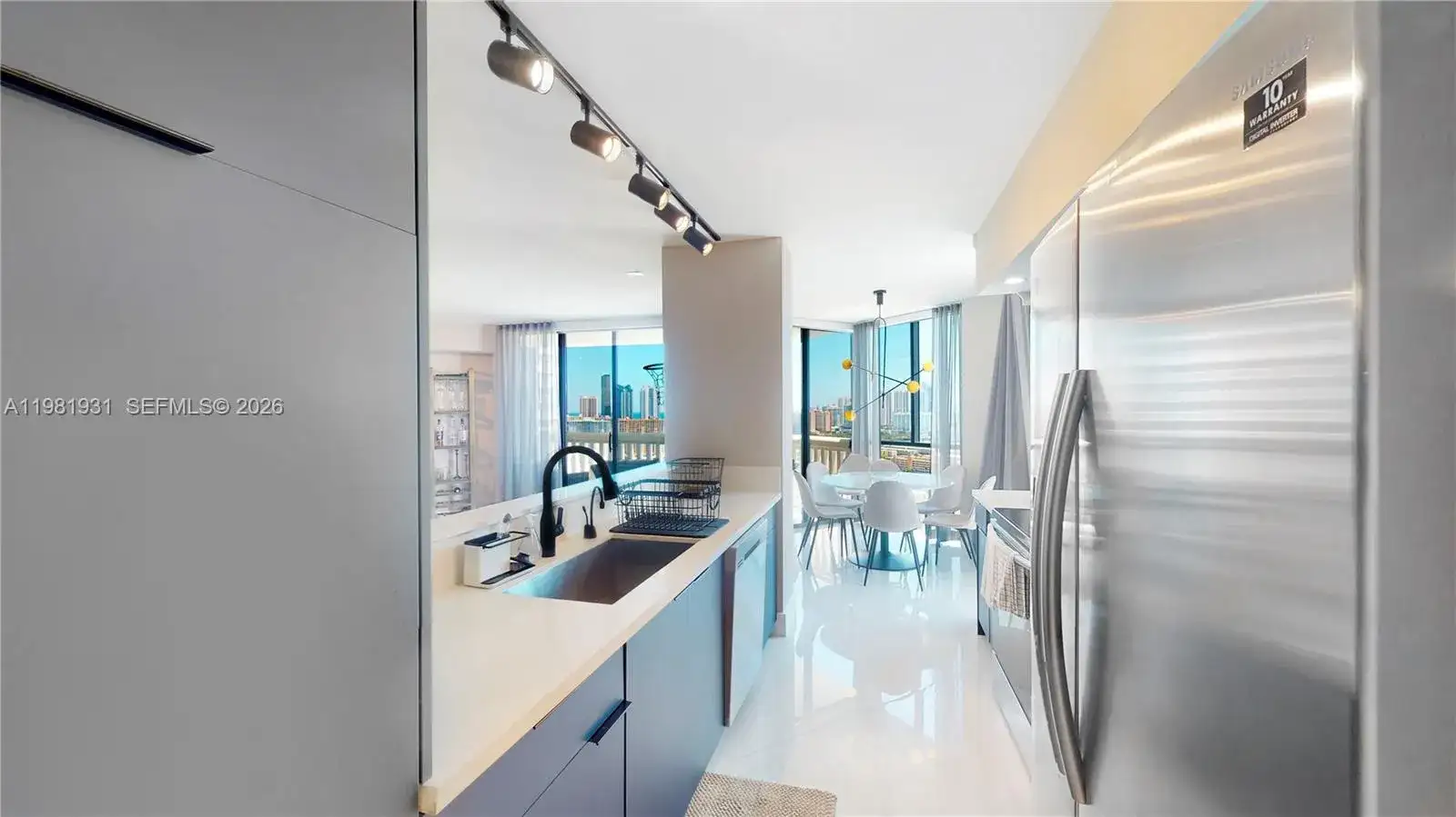 1000 Island Blvd # 2903, Aventura FL 33160 photo 3