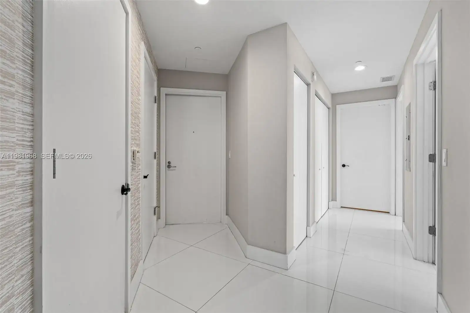 16385 Biscayne Blvd # 3201, North Miami Beach FL 33160 photo 5