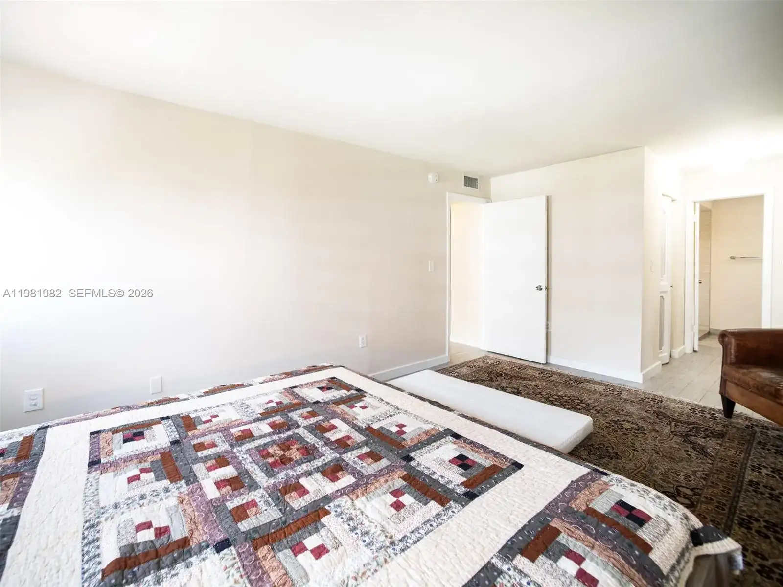 1665 Bay Rd # 421, Miami Beach FL 33139 photo 4