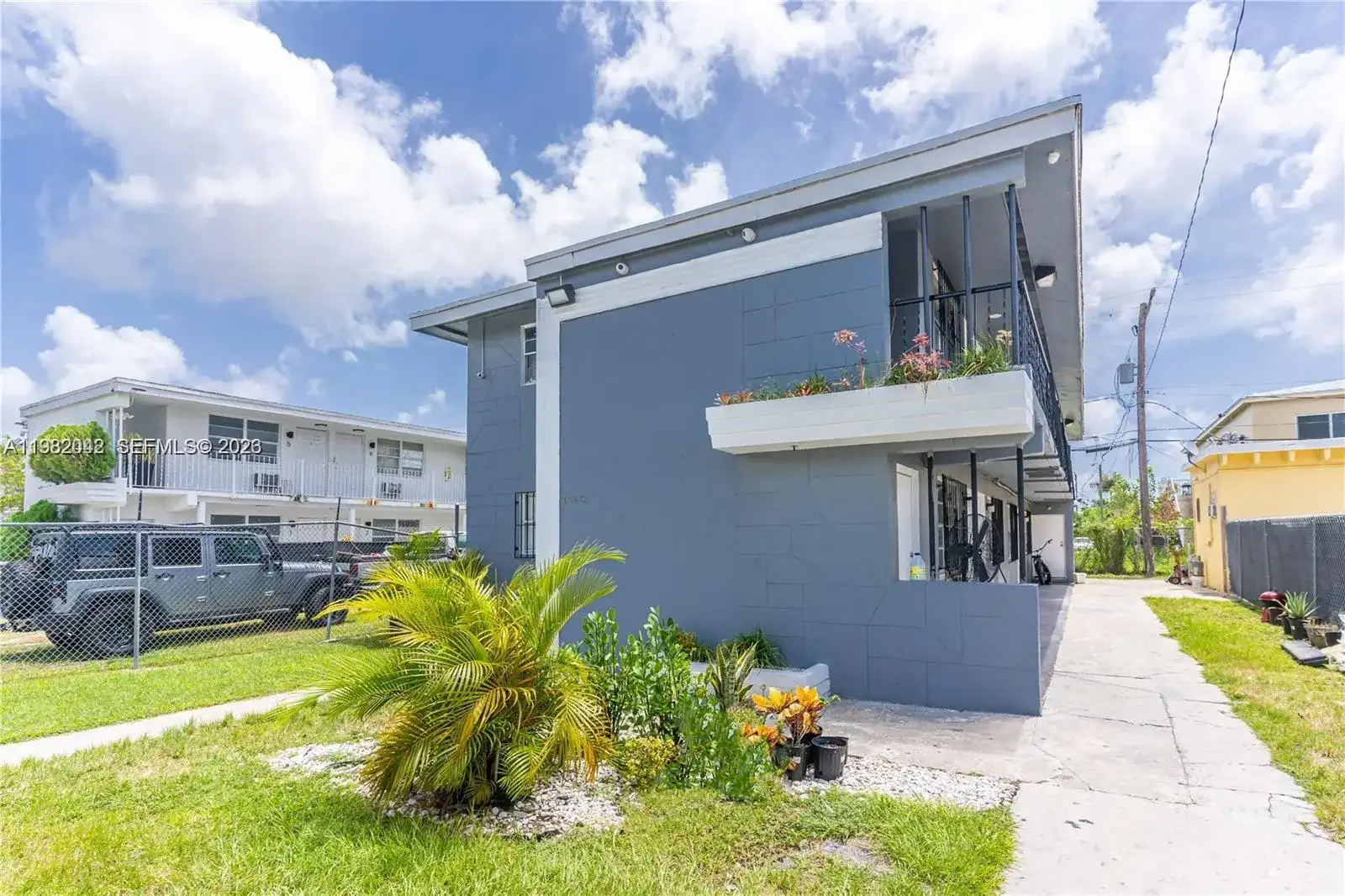 1445 NW 2nd Ave # 3, Florida City FL 33034 photo 2