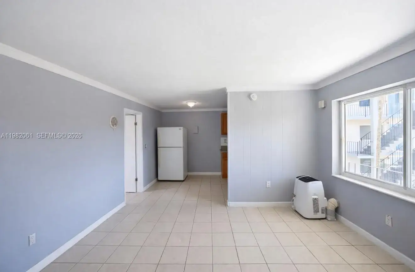 6337 W Flagler St # 18, Miami FL 33144 photo 4
