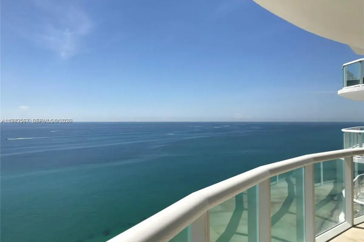 6365 Collins Ave # 3802, Miami Beach FL 33141