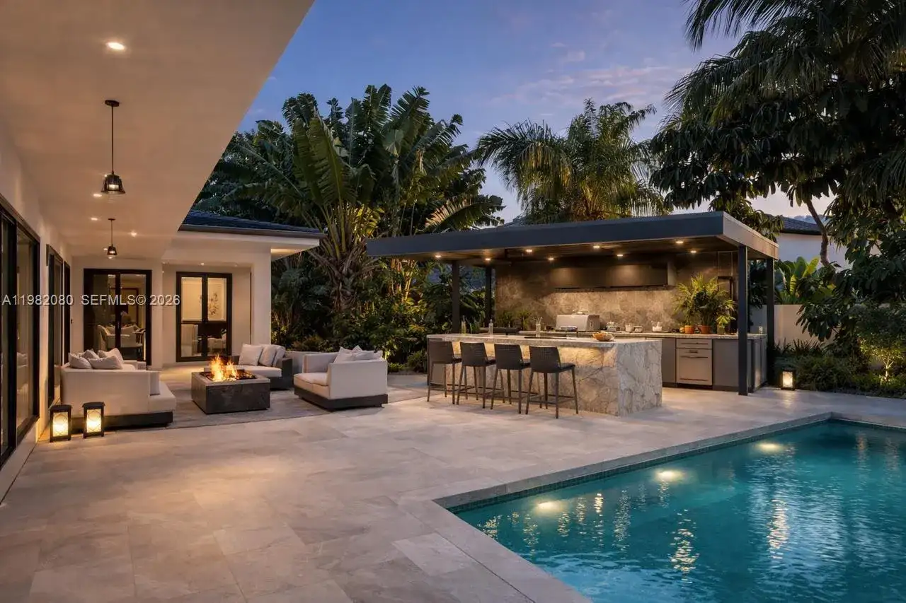 16414 NE 33rd Ave, North Miami Beach FL 33160 photo 4