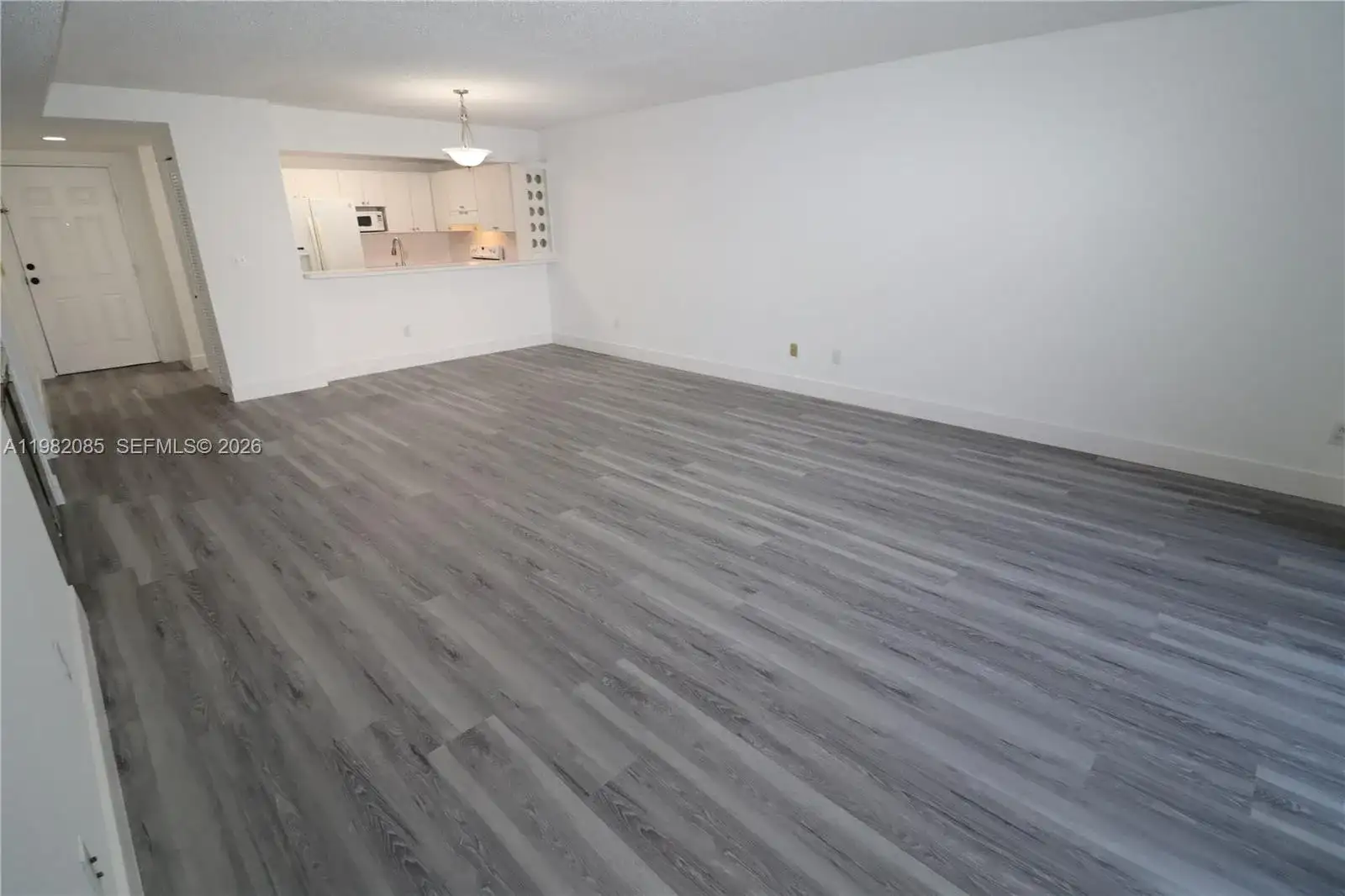 16531 NE 35th Ave # 103, North Miami Beach FL 33160 photo 2