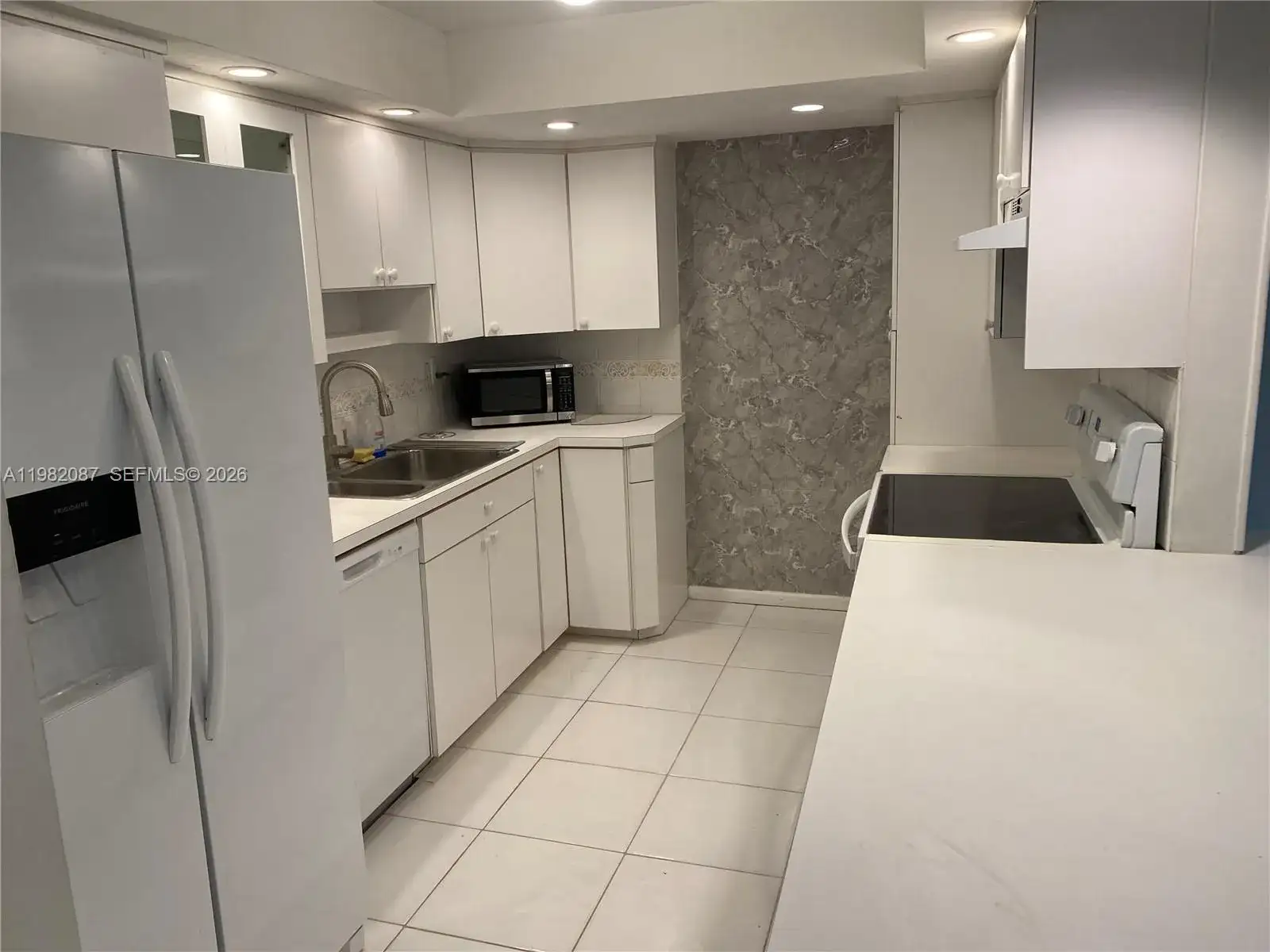 1951 Atlantic Shores Blvd # 20, Hallandale Beach FL 33009 photo 2