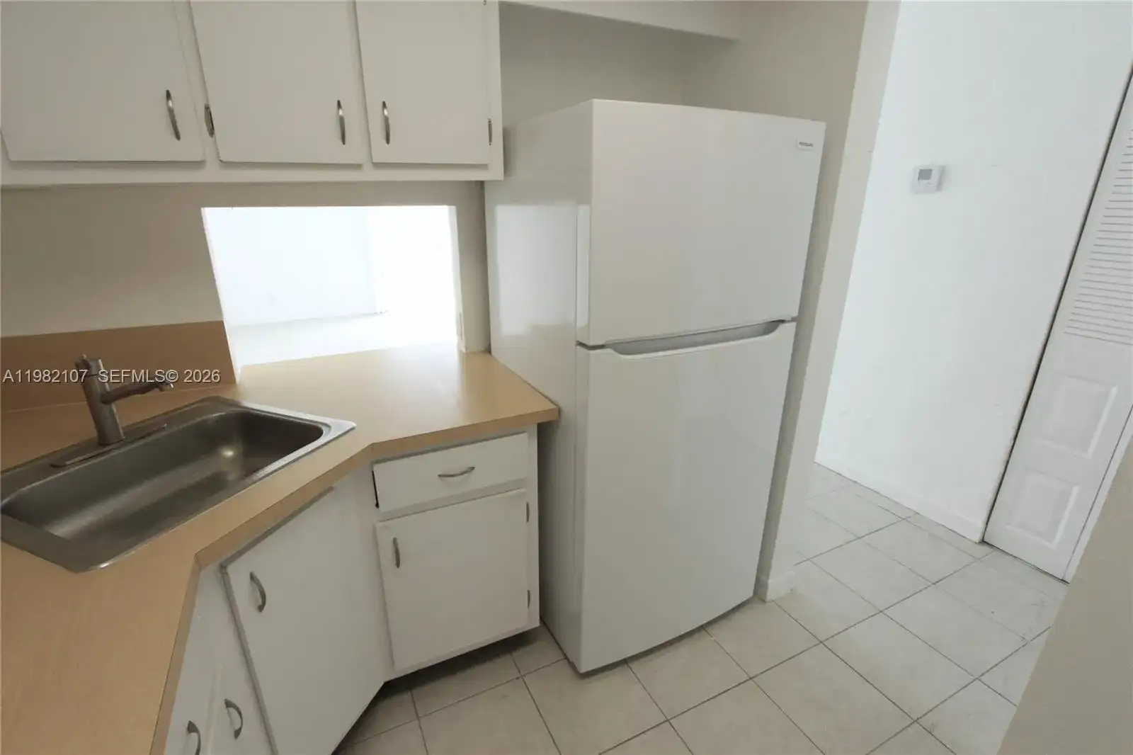 4550 NW 9th St # 815E, Miami FL 33126 photo 3