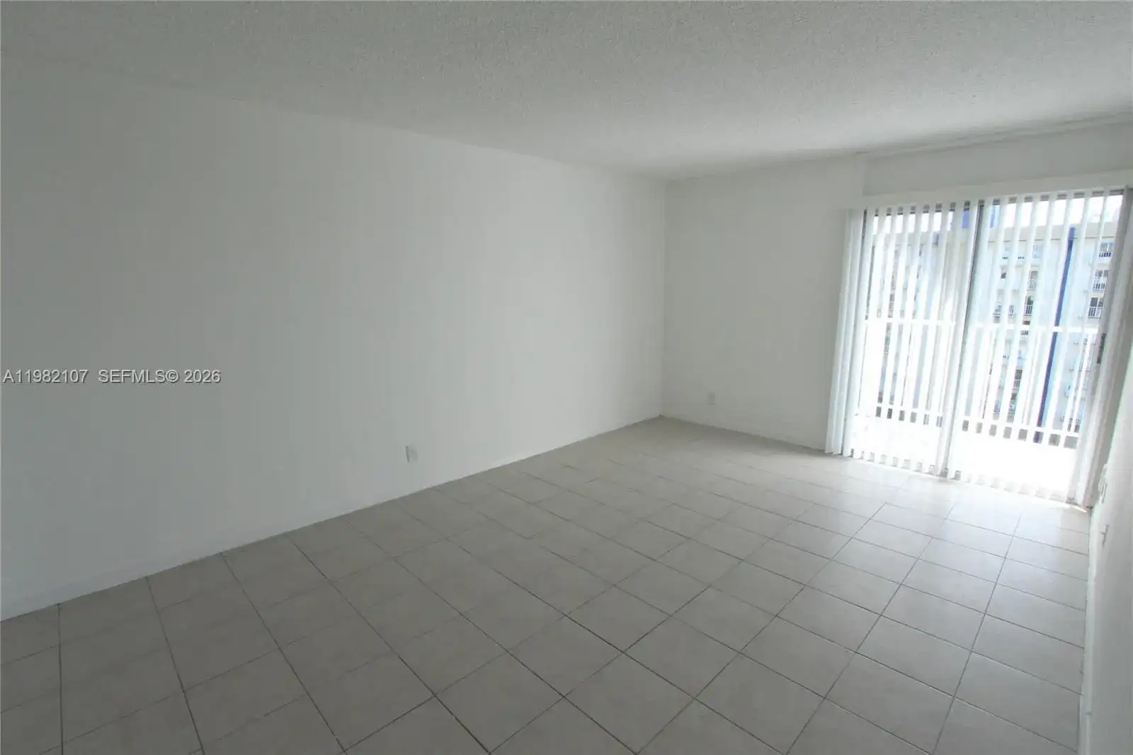 4550 NW 9th St # 815E, Miami FL 33126 photo 5