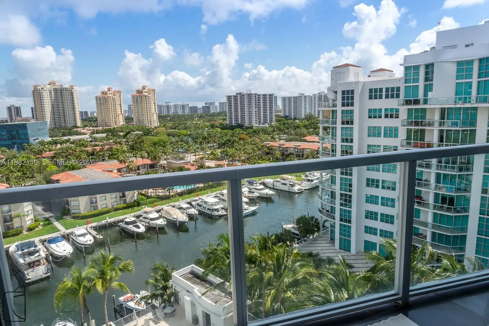 3029 NE 188th St # 907, Aventura FL 33180