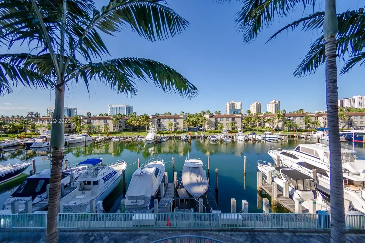 3029 NE 188th St # 907, Aventura FL 33180