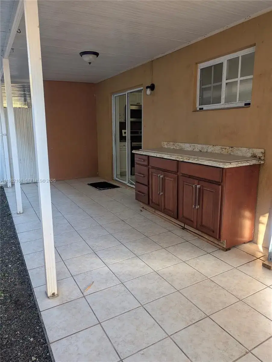 2485 W 76th St # 109, Hialeah FL 33016 photo 3