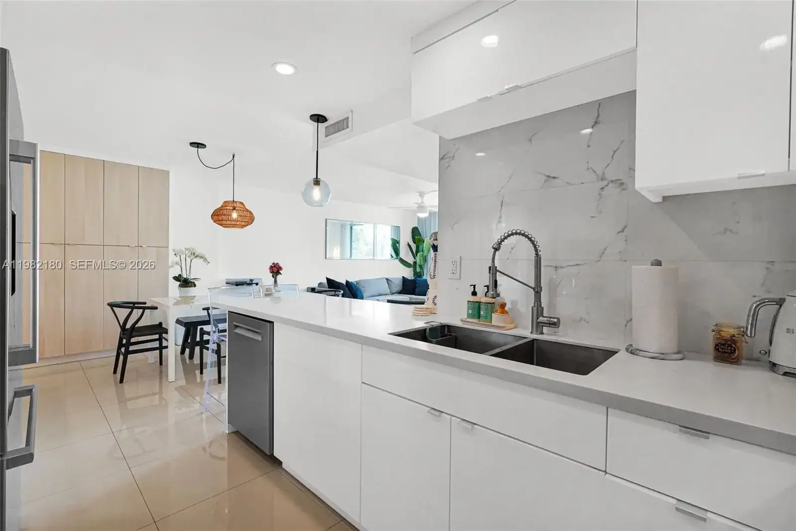 1605 Bay Rd # 201, Miami Beach FL 33139 photo 5