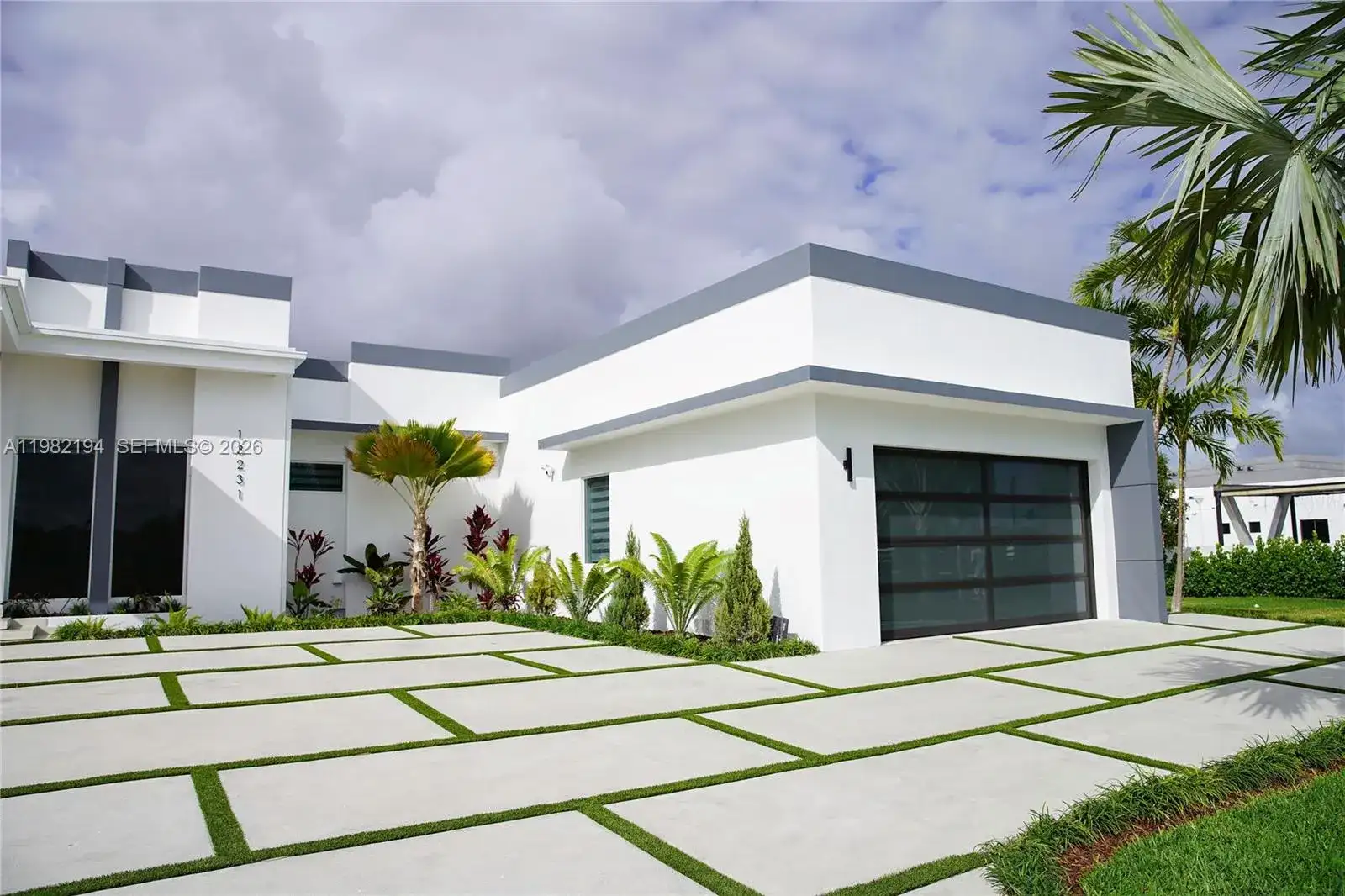 13231 SW 220 ST, Miami FL 33170 photo 5