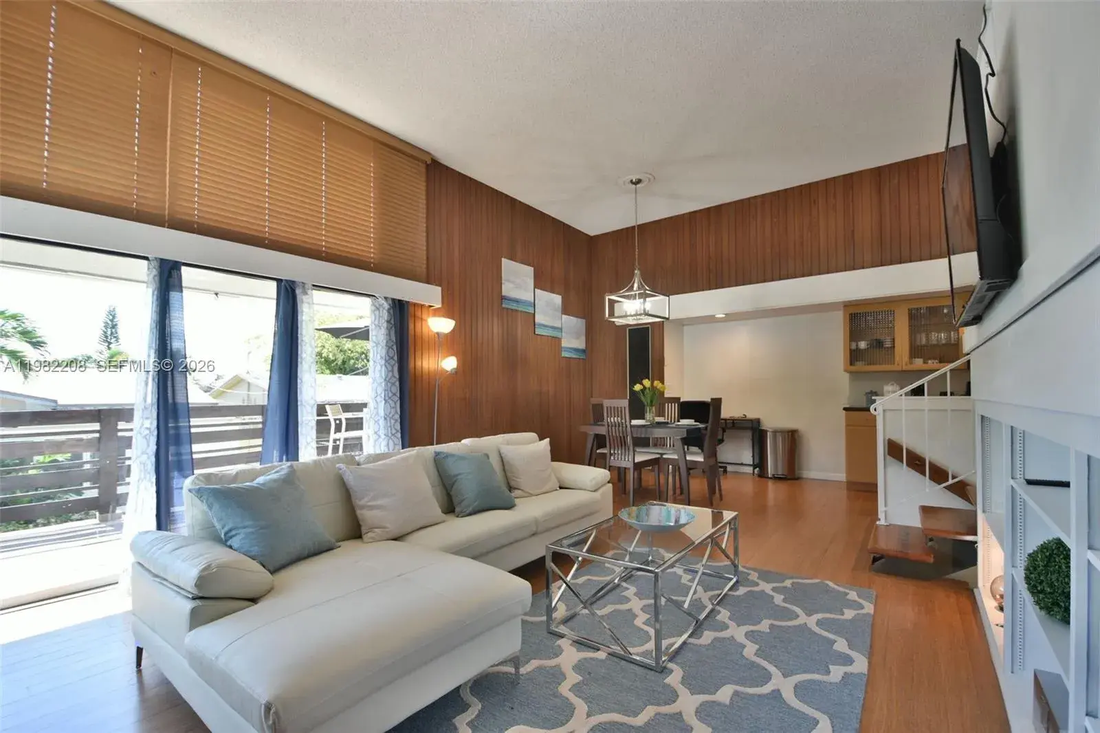 250 SE Park St, Dania Beach FL 33004