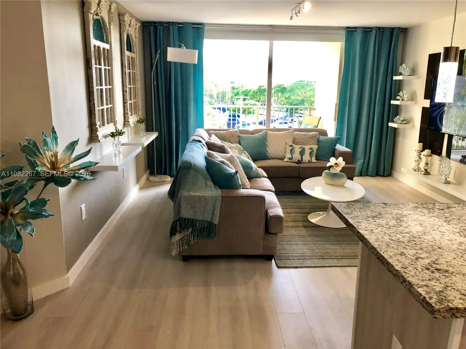 19999 E Country Club Dr # 1405, Aventura FL 33180
