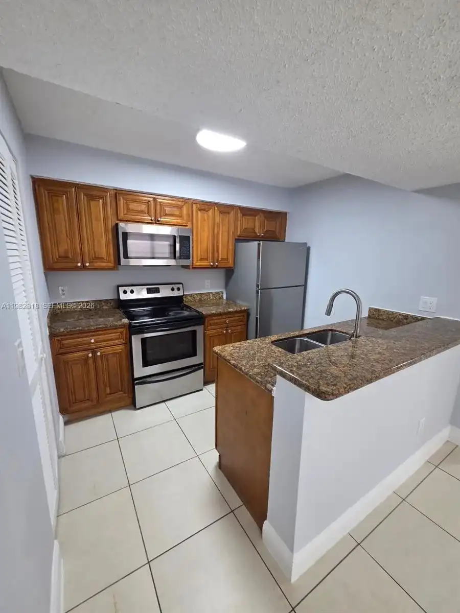 1241 SW 46th Ave # 1006, Pompano Beach FL 33069