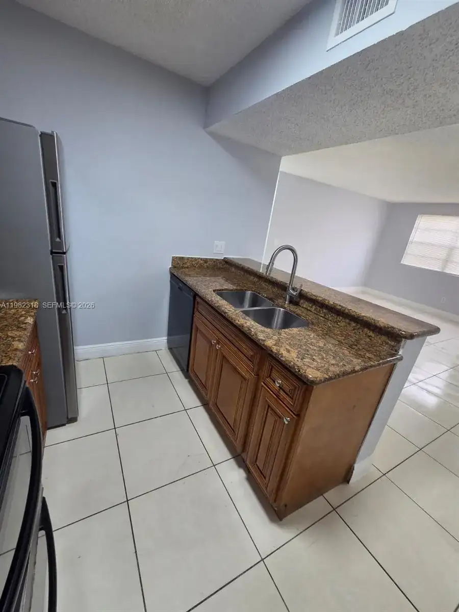 1241 SW 46th Ave # 1006, Pompano Beach FL 33069 photo 2