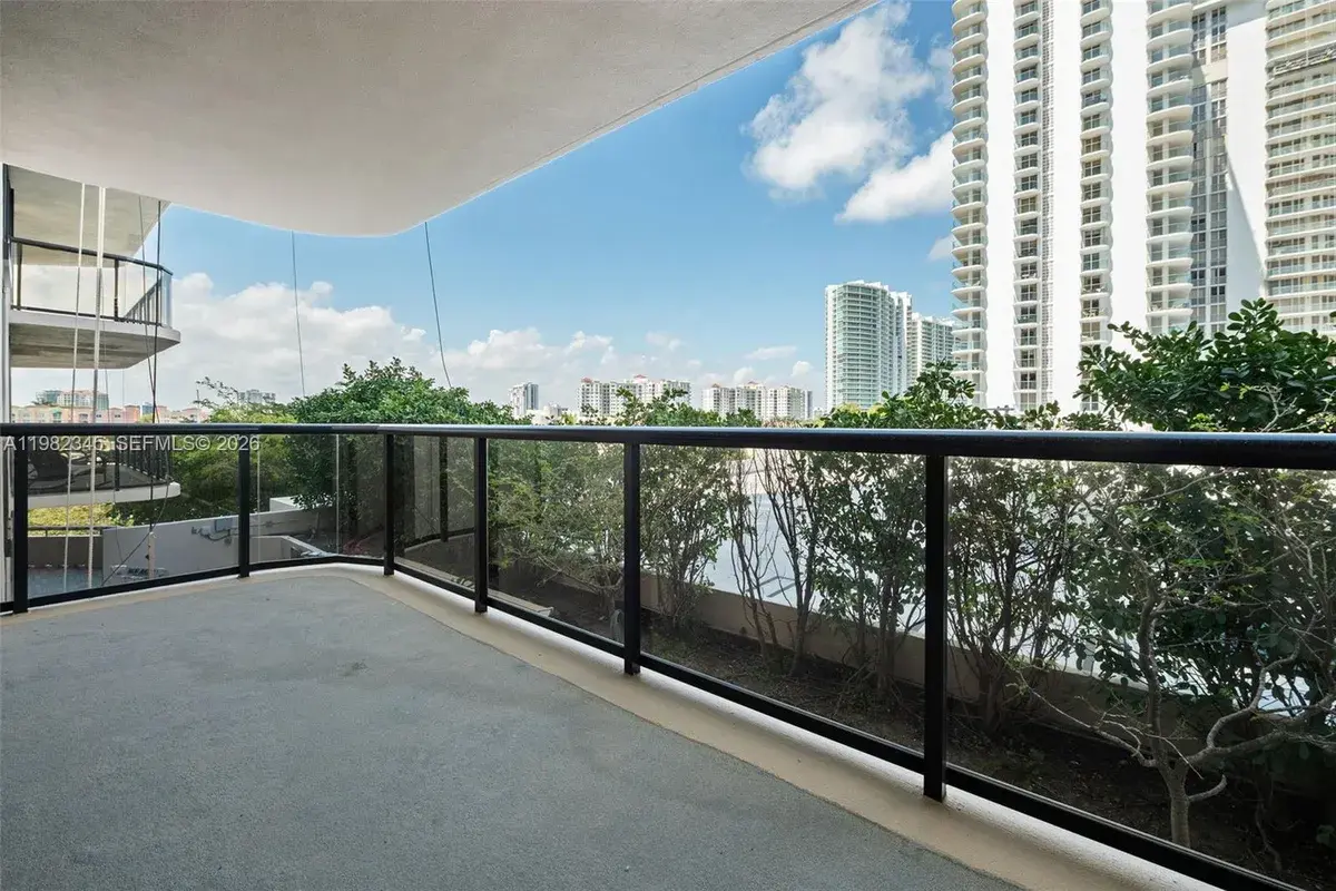 19667 Turnberry Way # 4H, Aventura FL 33180