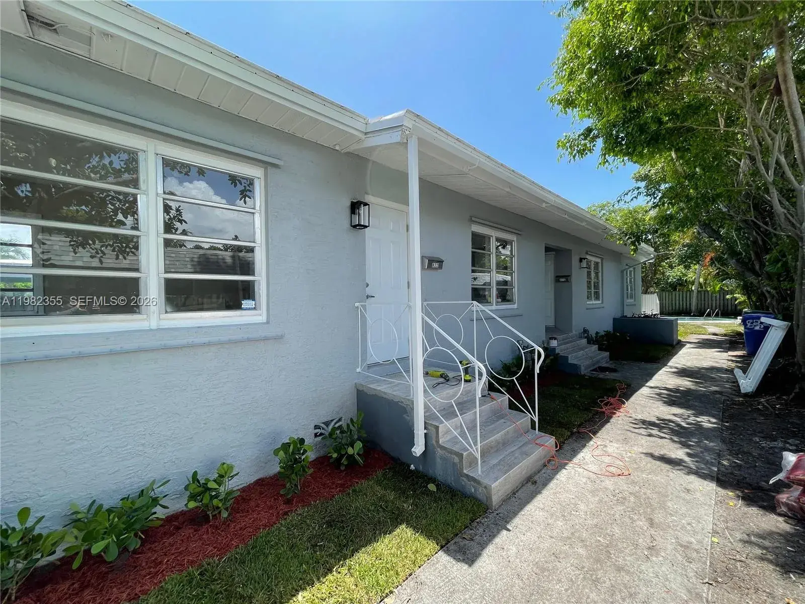 820 SE 12th St # 1, Fort Lauderdale FL 33316