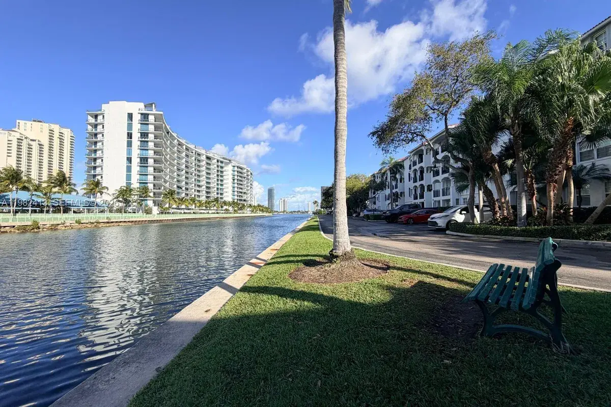 3165 NE 184th St # 6102, Aventura FL 33160
