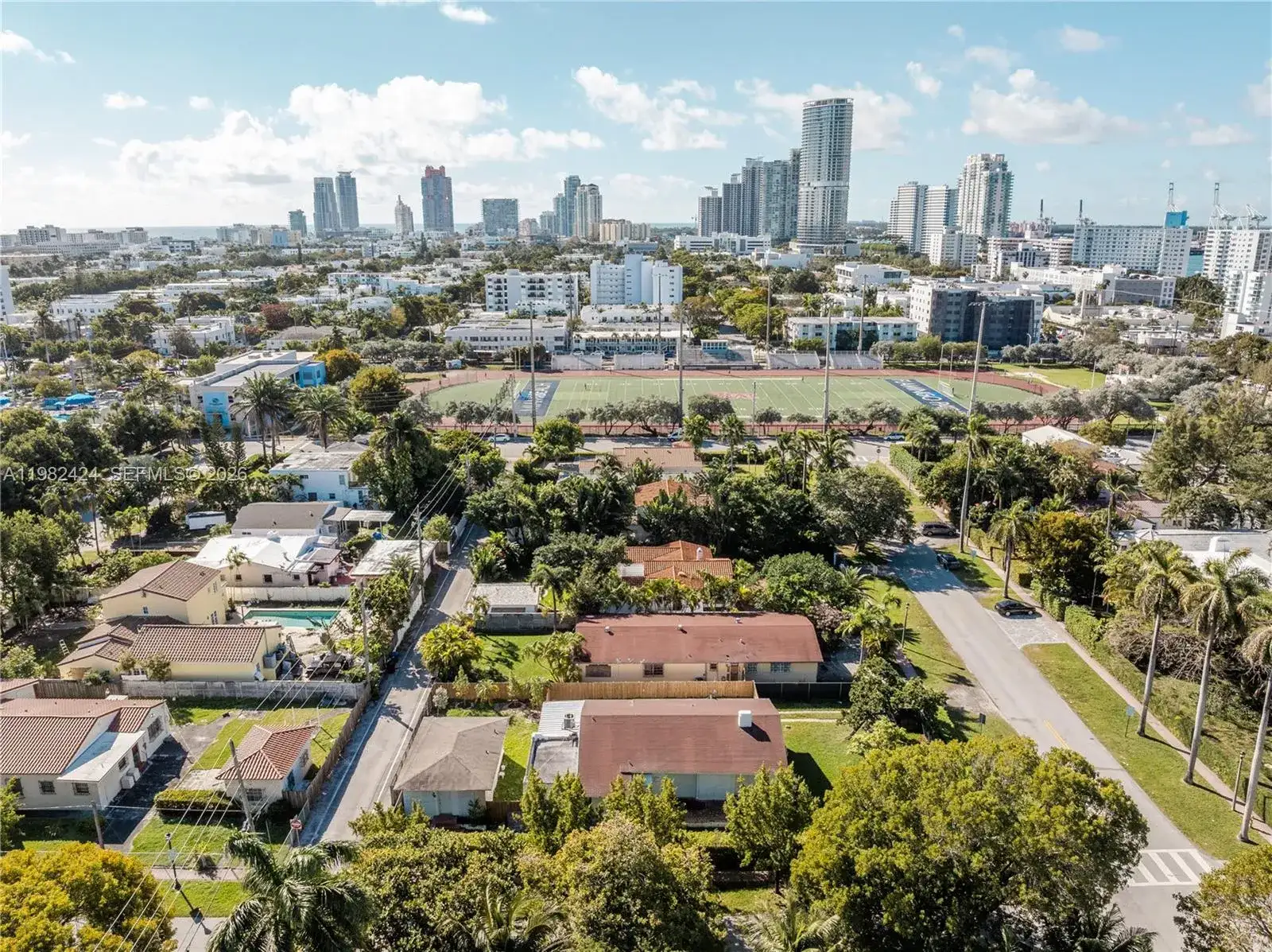 1255 Lenox Ave, Miami Beach FL 33139 photo 2