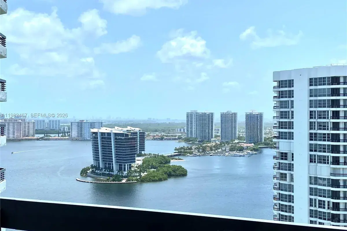 3500 Mystic Pointe Dr # 3103, Aventura FL 33180