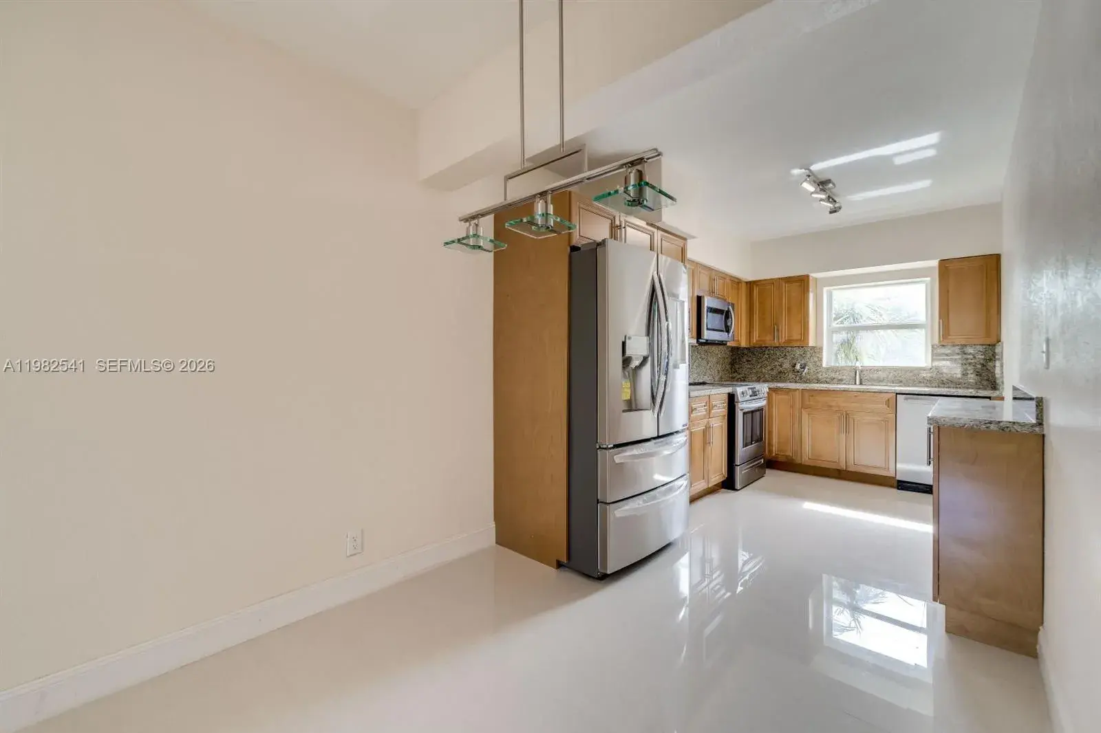 2600 S Ocean Dr # S314, Hollywood FL 33019