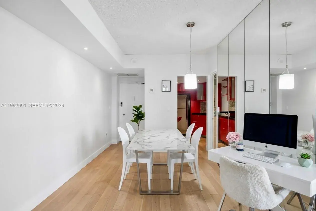 801 Brickell Bay Dr # 1262, Miami FL 33131