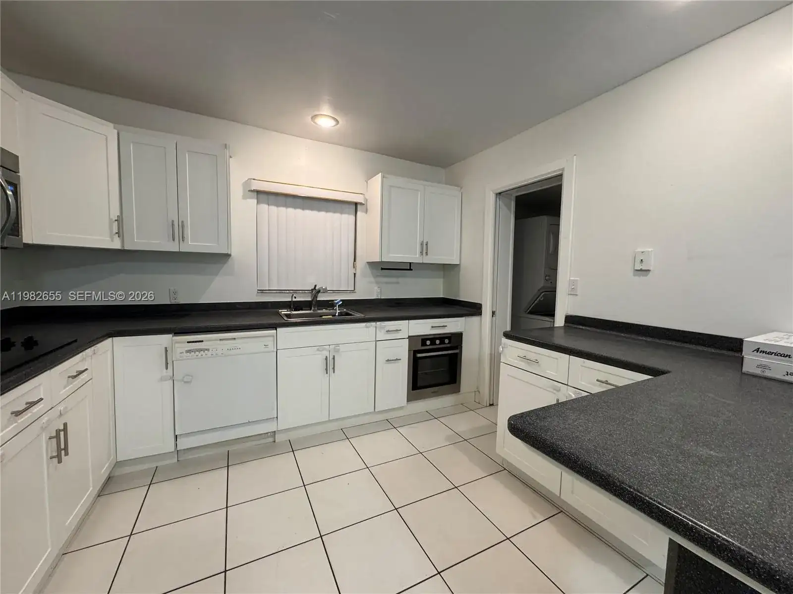 65 Bentley Dr, Miami Springs FL 33166 photo 4
