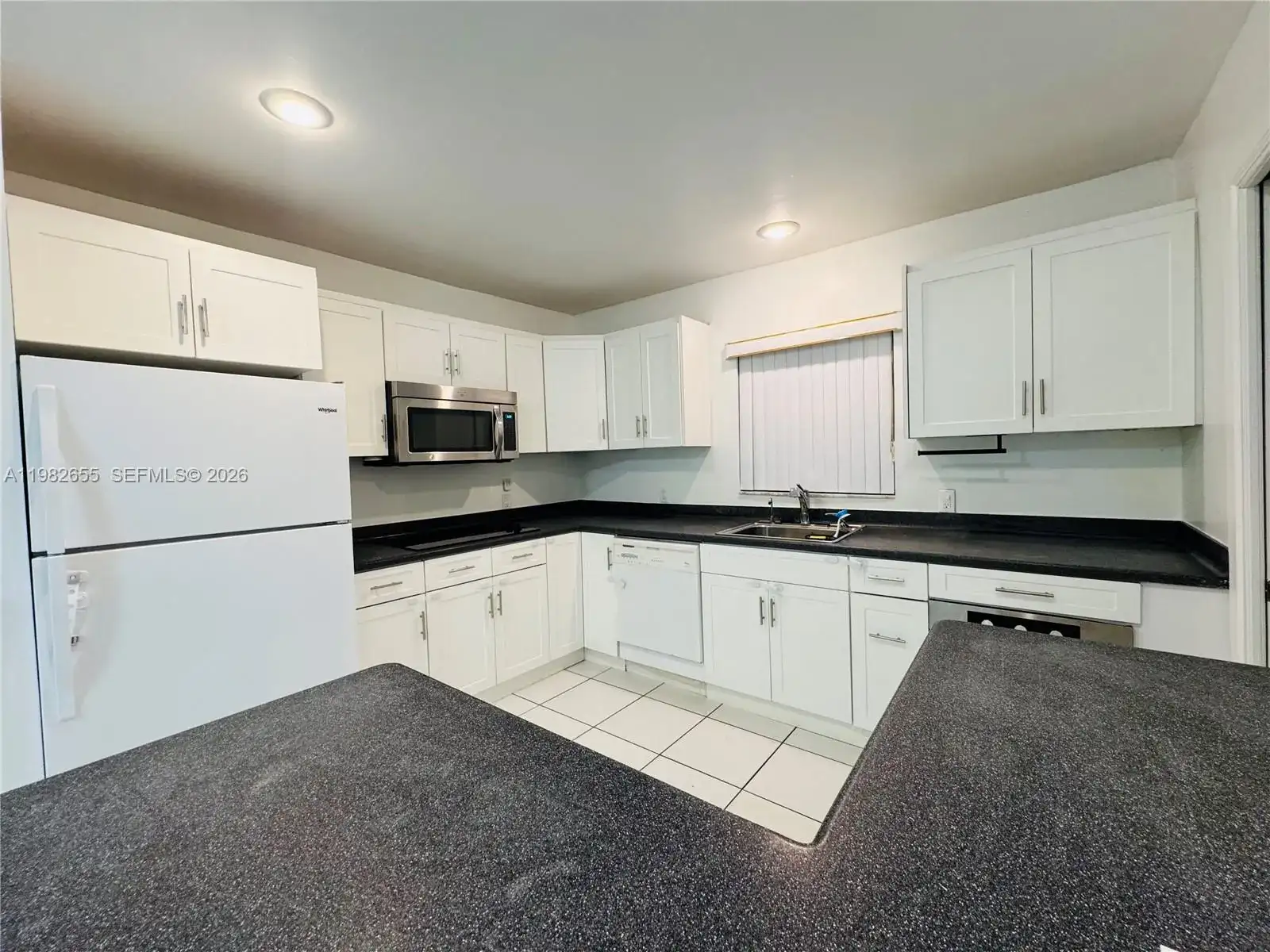 65 Bentley Dr, Miami Springs FL 33166 photo 5