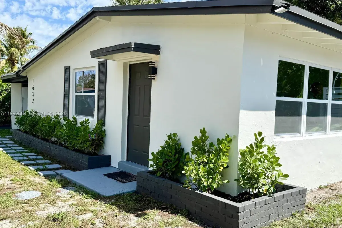 1632 NW 18th Ave, Fort Lauderdale FL 33311