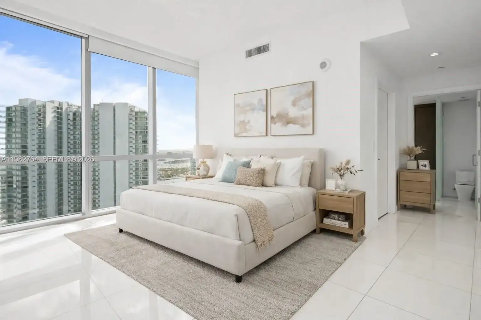 851 NE 1st Ave # 4801, Miami FL 33132