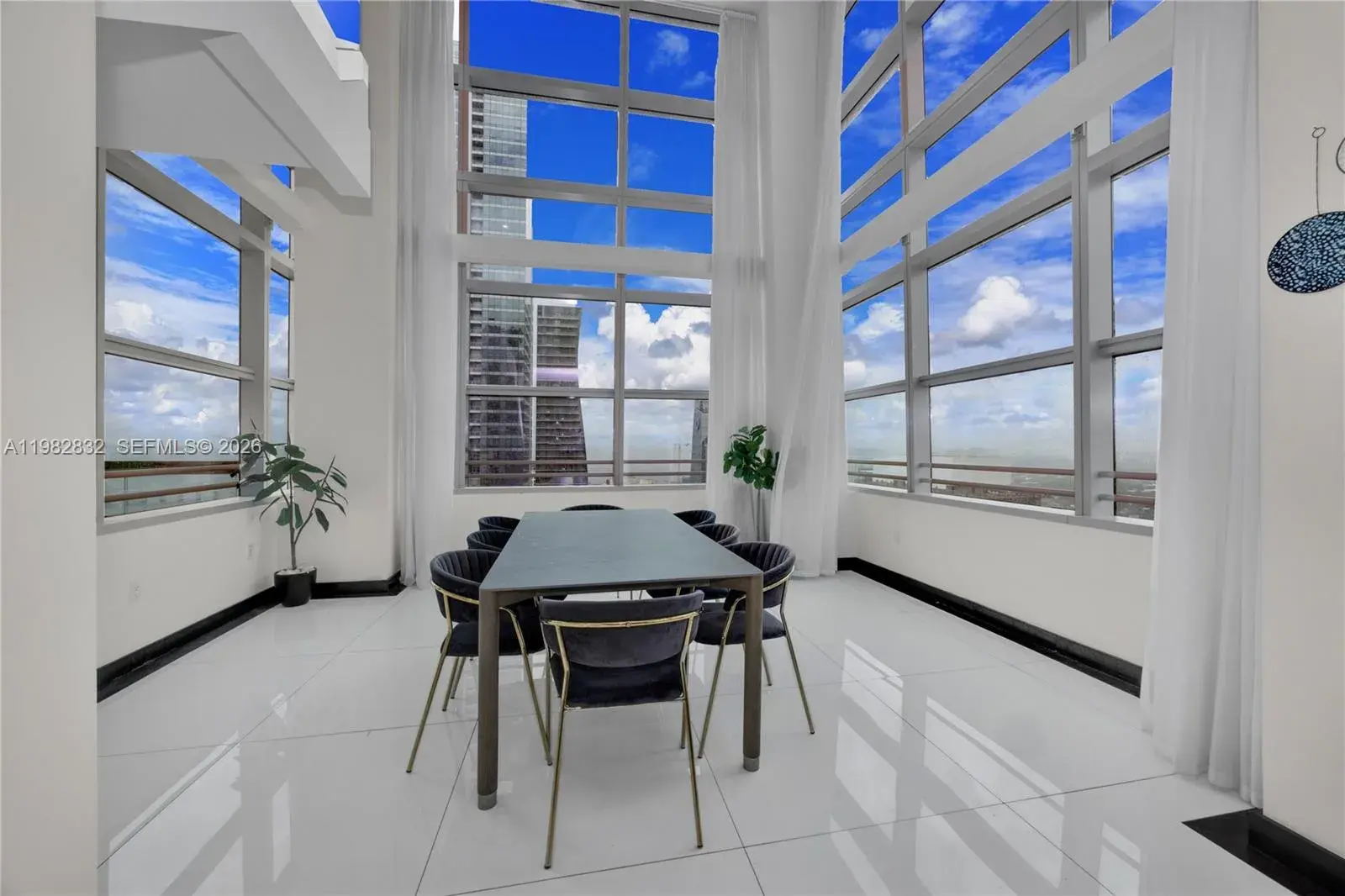 1395 Brickell Ave # 3404, Miami FL 33131 photo 3