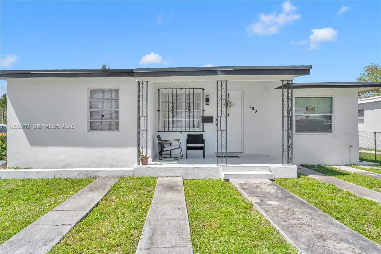 250 NW 34th Ave, Miami FL 33125 photo 2