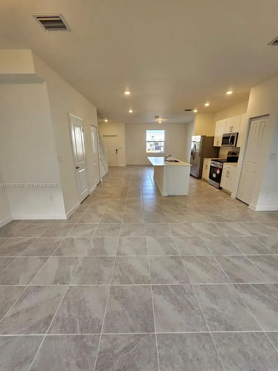 1148 SE 2nd St, Florida City FL 33034 photo 4