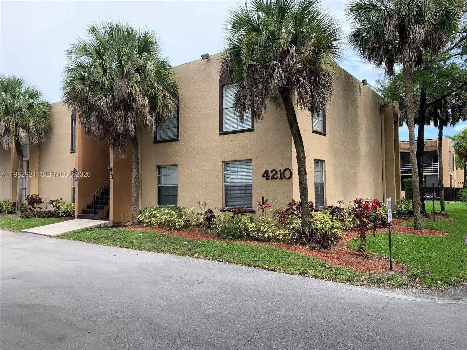 4210 NW 21st St # 102, Lauderhill FL 33313 photo 2