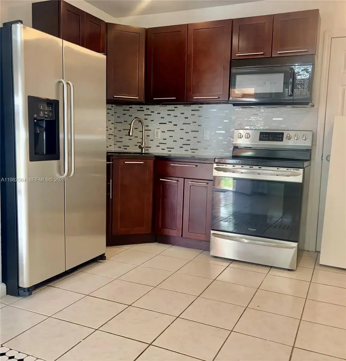 2016 NE 26th St # 2, Wilton Manors FL 33305 photo 4