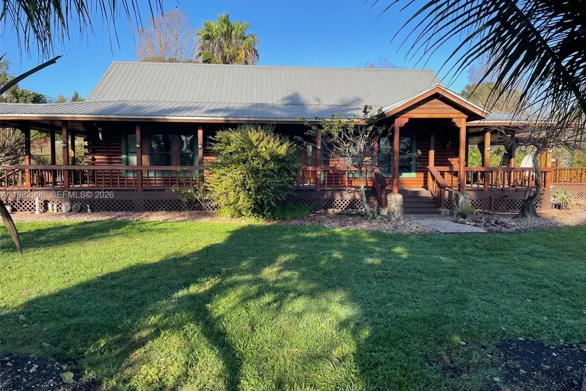850 Old Us Highway 27, South Bay FL 33493