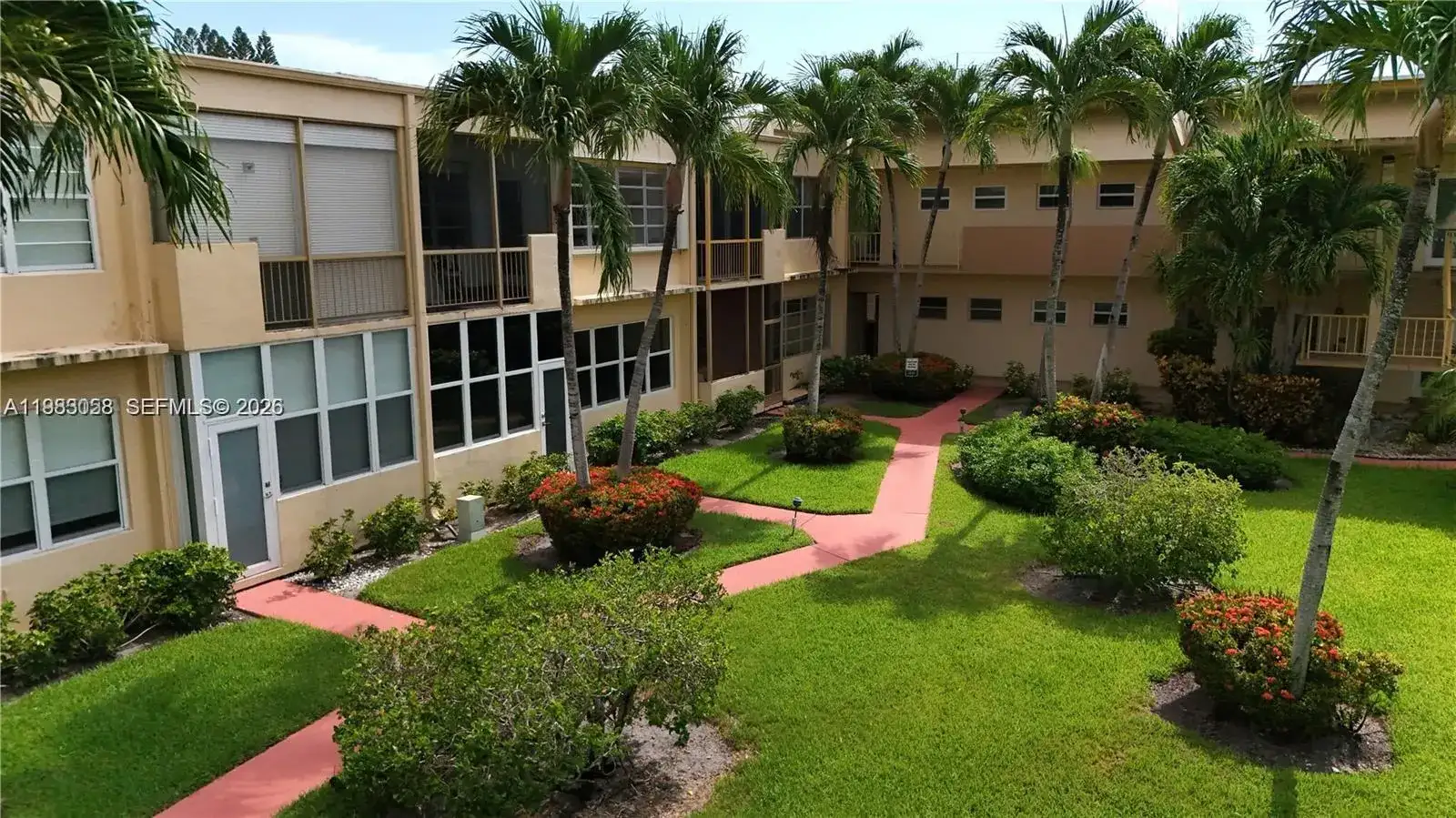 851 NE 14th Ave # 414, Hallandale Beach FL 33009 photo 4