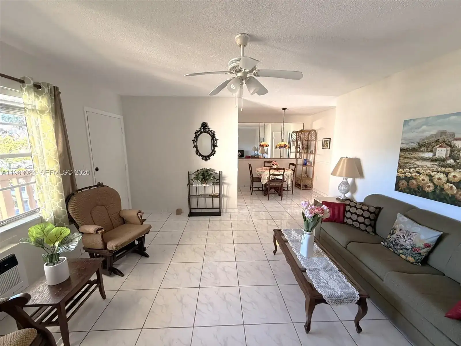17000 NE 14th Ave # 206, North Miami Beach FL 33162 photo 2