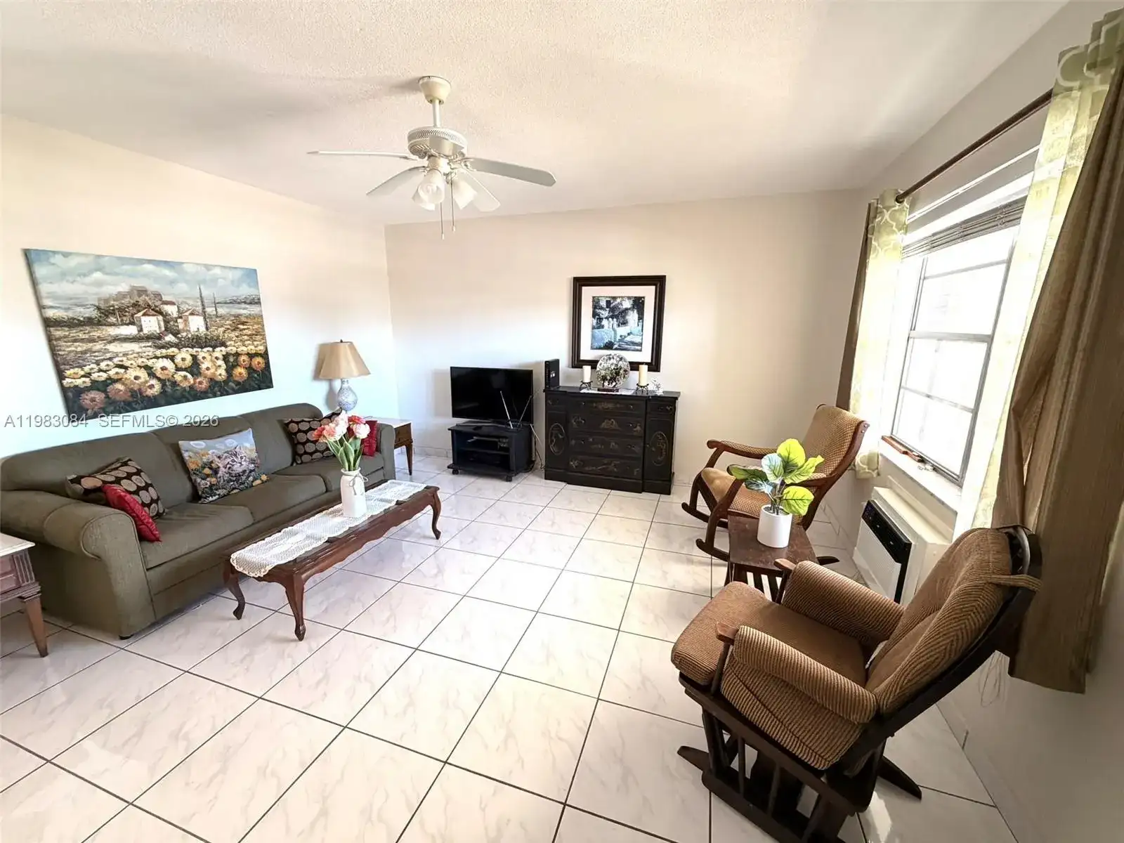 17000 NE 14th Ave # 206, North Miami Beach FL 33162 photo 3