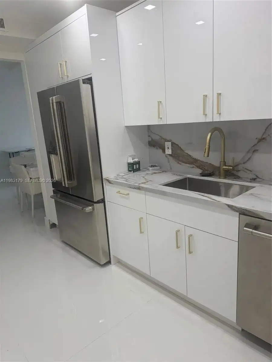 10185 Collins Ave # 606, Bal Harbour FL 33154 photo 4