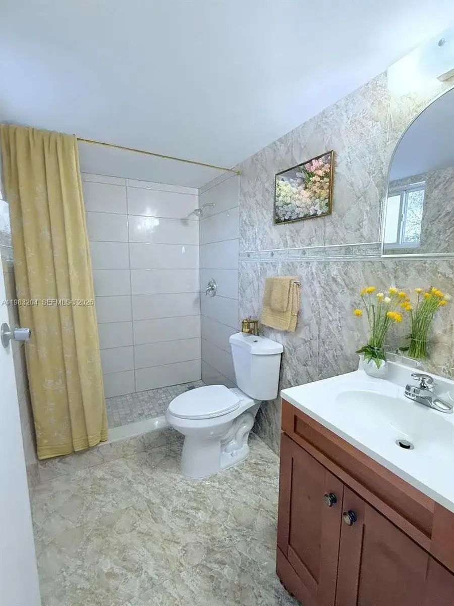 6801 W 36th Ave # 102, Hialeah FL 33018 photo 5