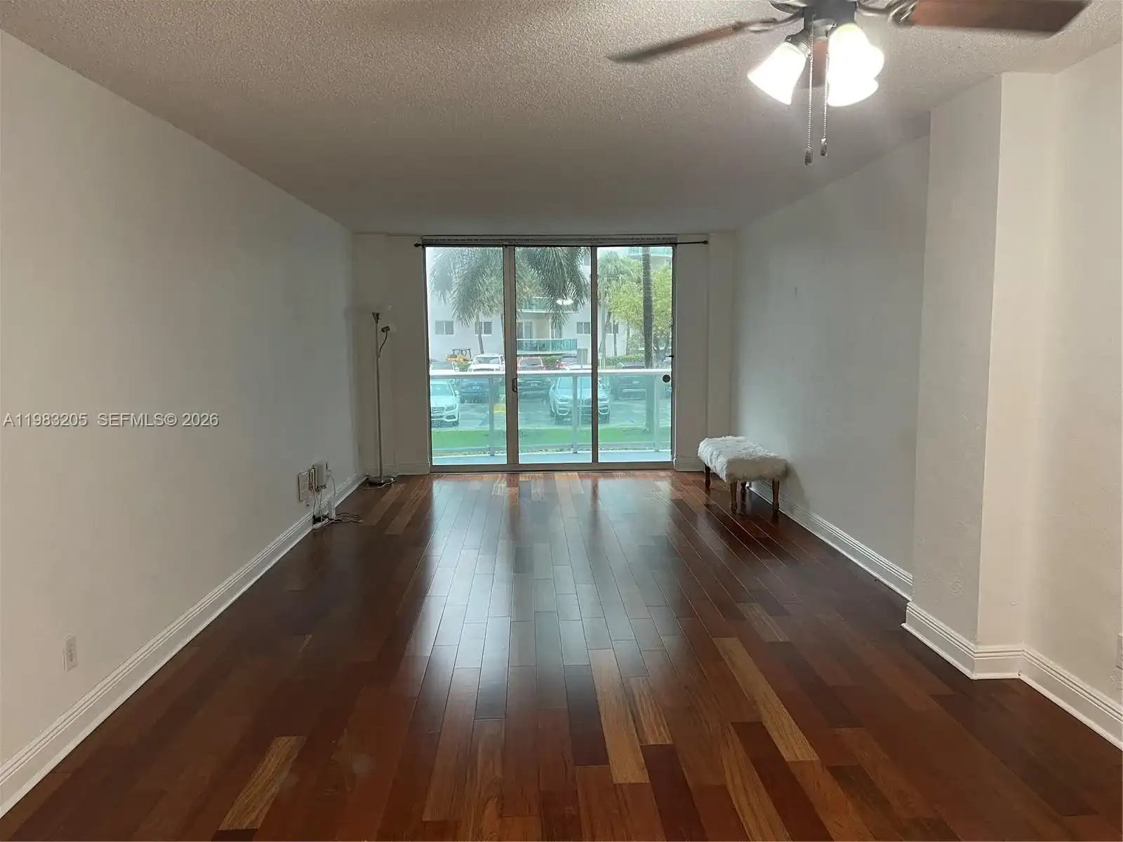 19390 Collins Ave # 122, Sunny Isles Beach FL 33160