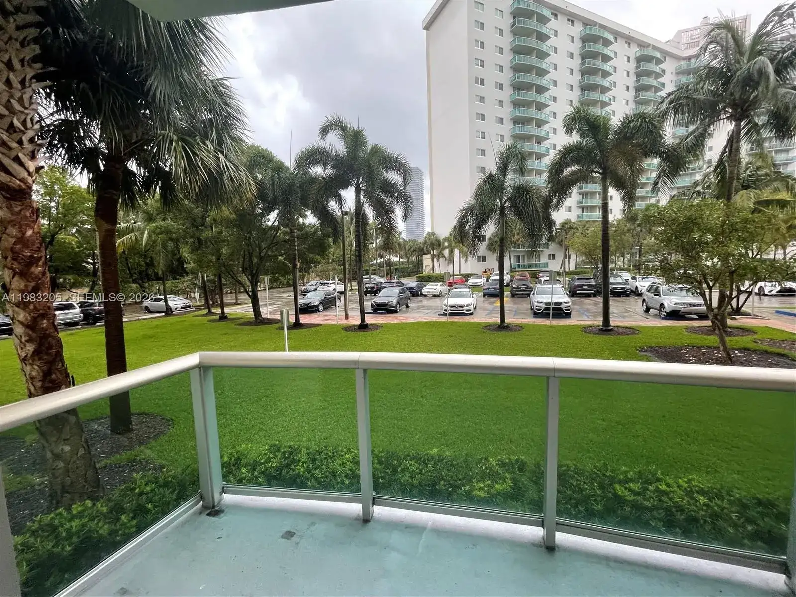 19390 Collins Ave # 122, Sunny Isles Beach FL 33160 photo 2