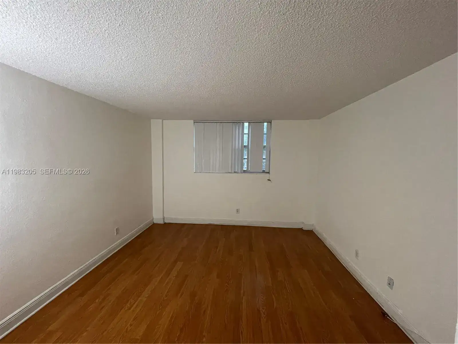 19390 Collins Ave # 122, Sunny Isles Beach FL 33160 photo 4