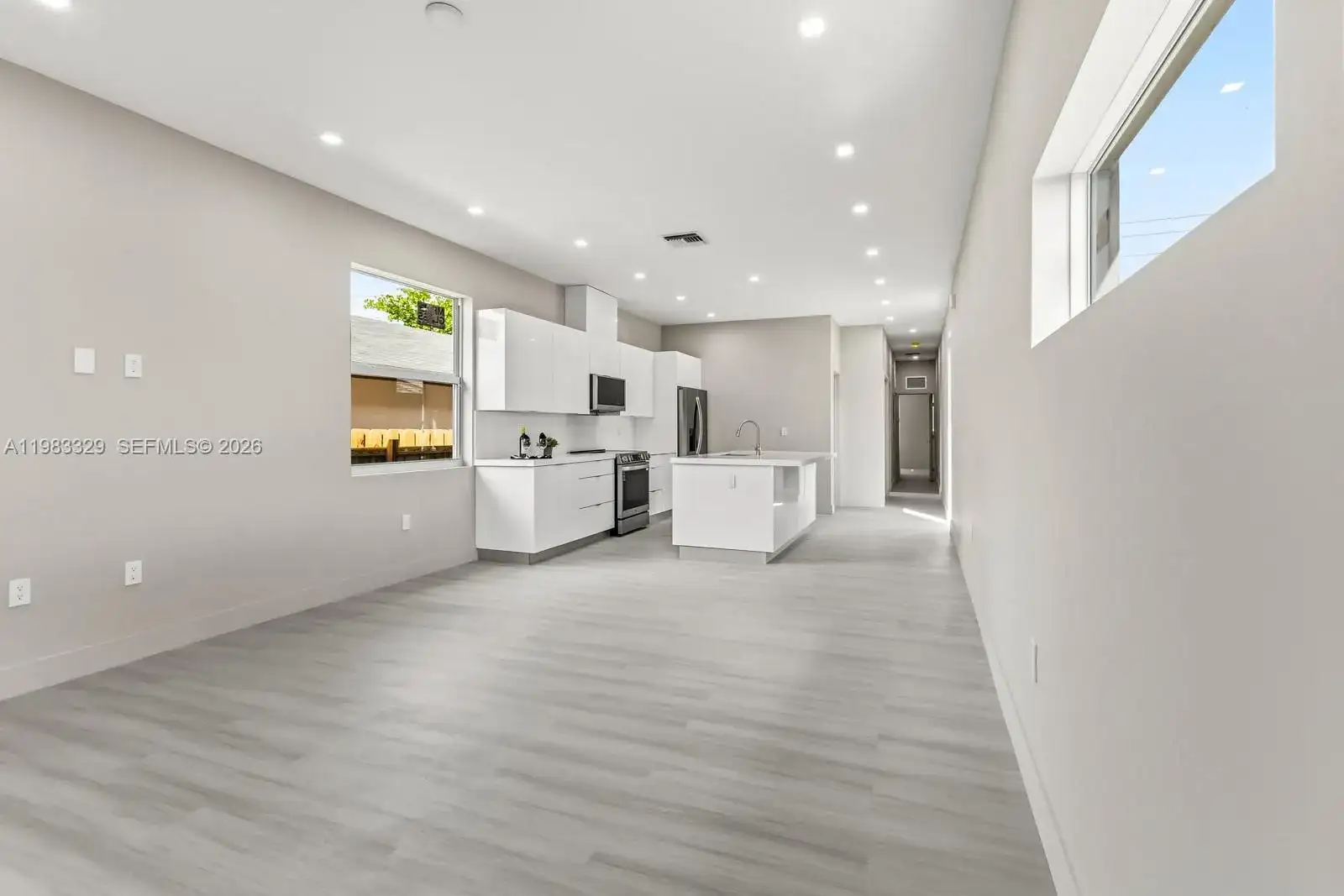 1028 NW 8th Ave, Fort Lauderdale FL 33311 photo 5
