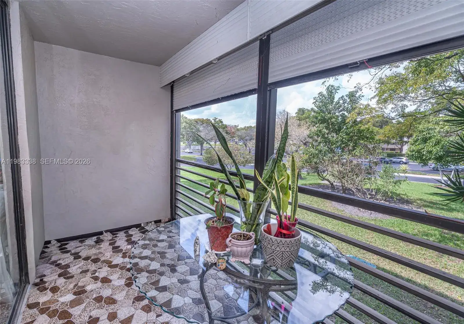 1000 Colony Point Cir # 203, Pembroke Pines FL 33026 photo 5