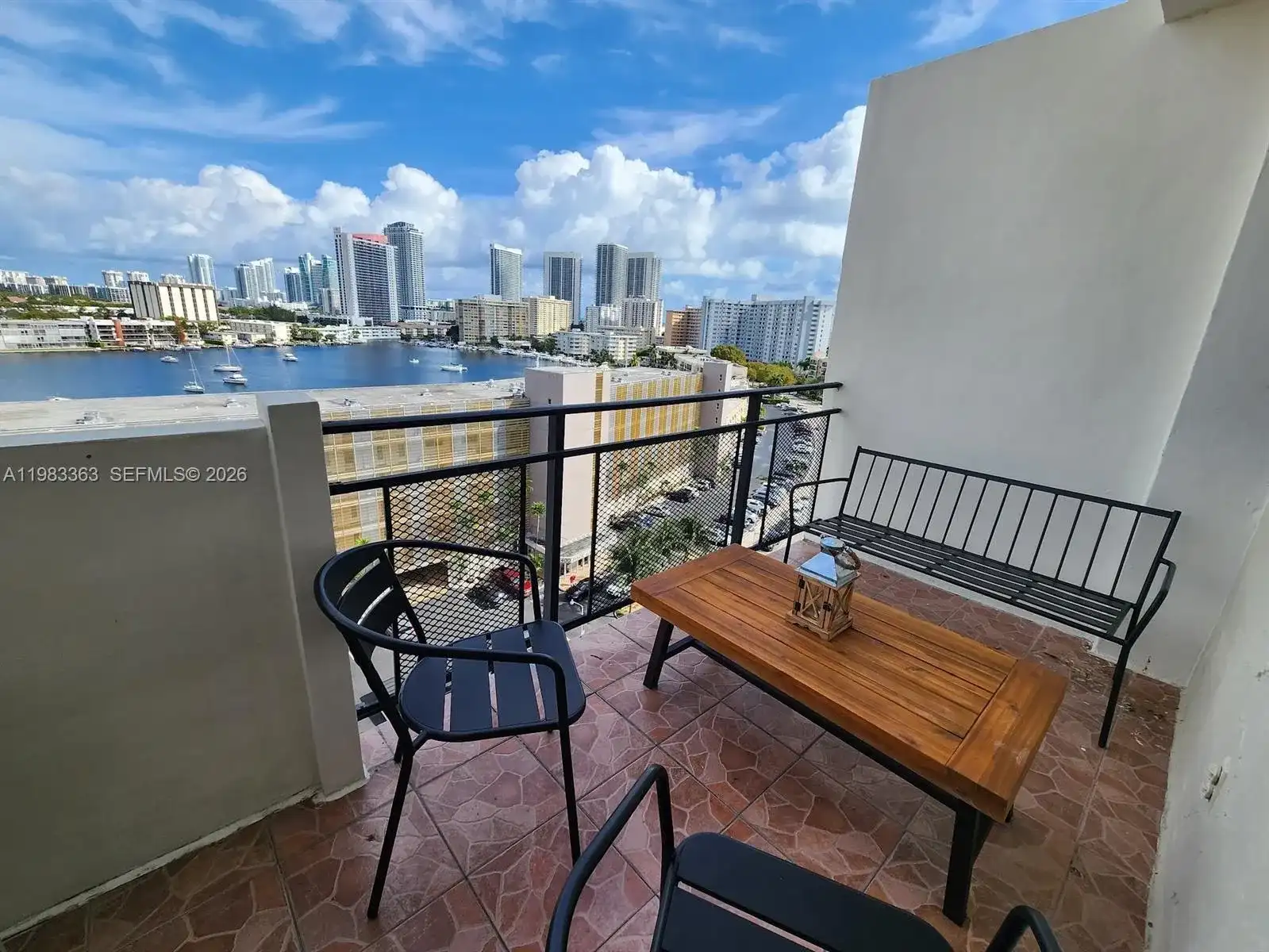 401 Golden Isles Dr # 1114, Hallandale Beach FL 33009