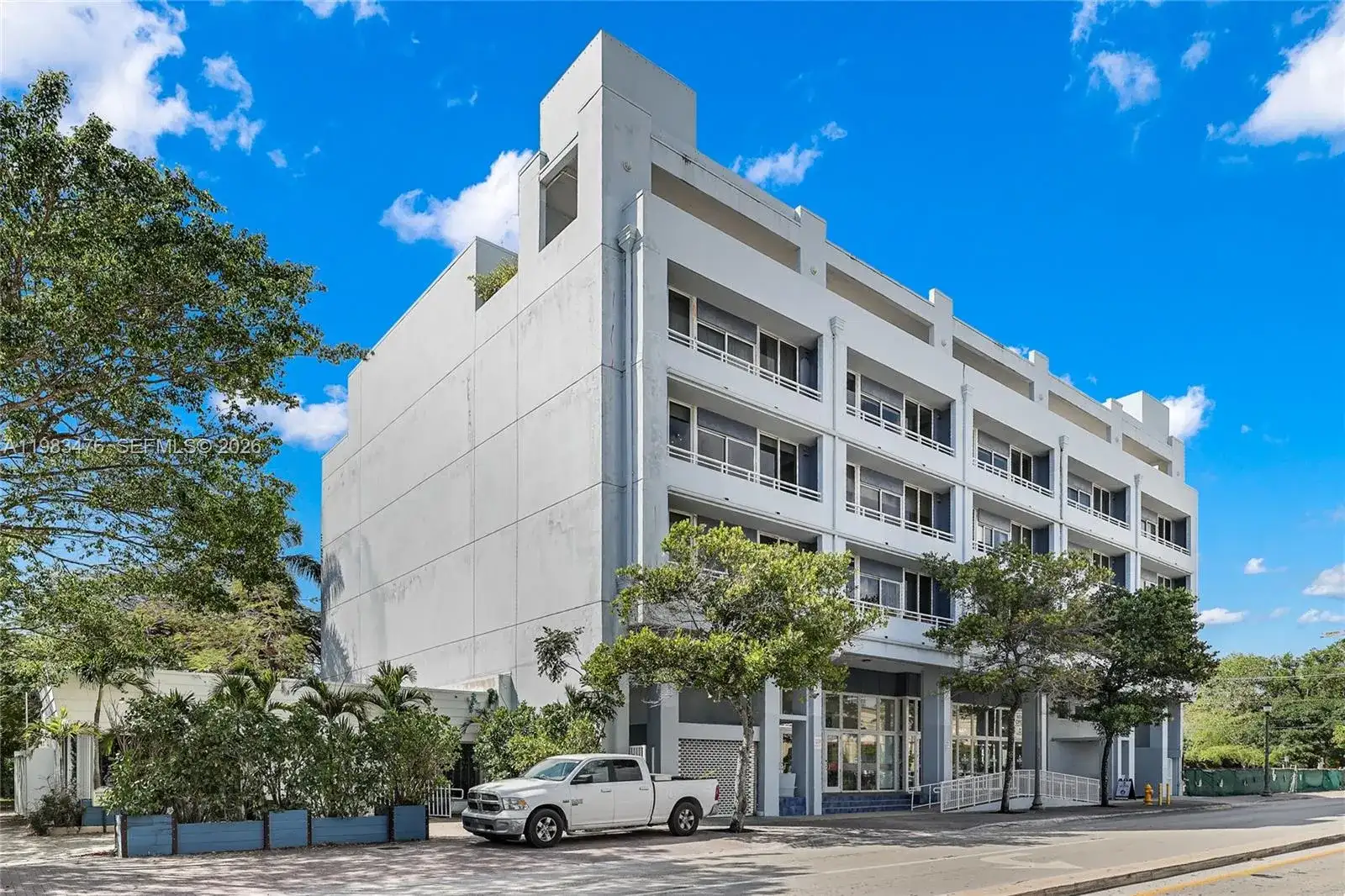 3250 Grand Ave # 303, Miami FL 33133 photo 2