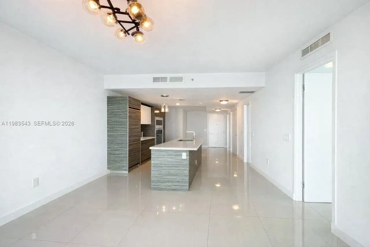 460 NE 28th St # 1407, Miami FL 33137 photo 3